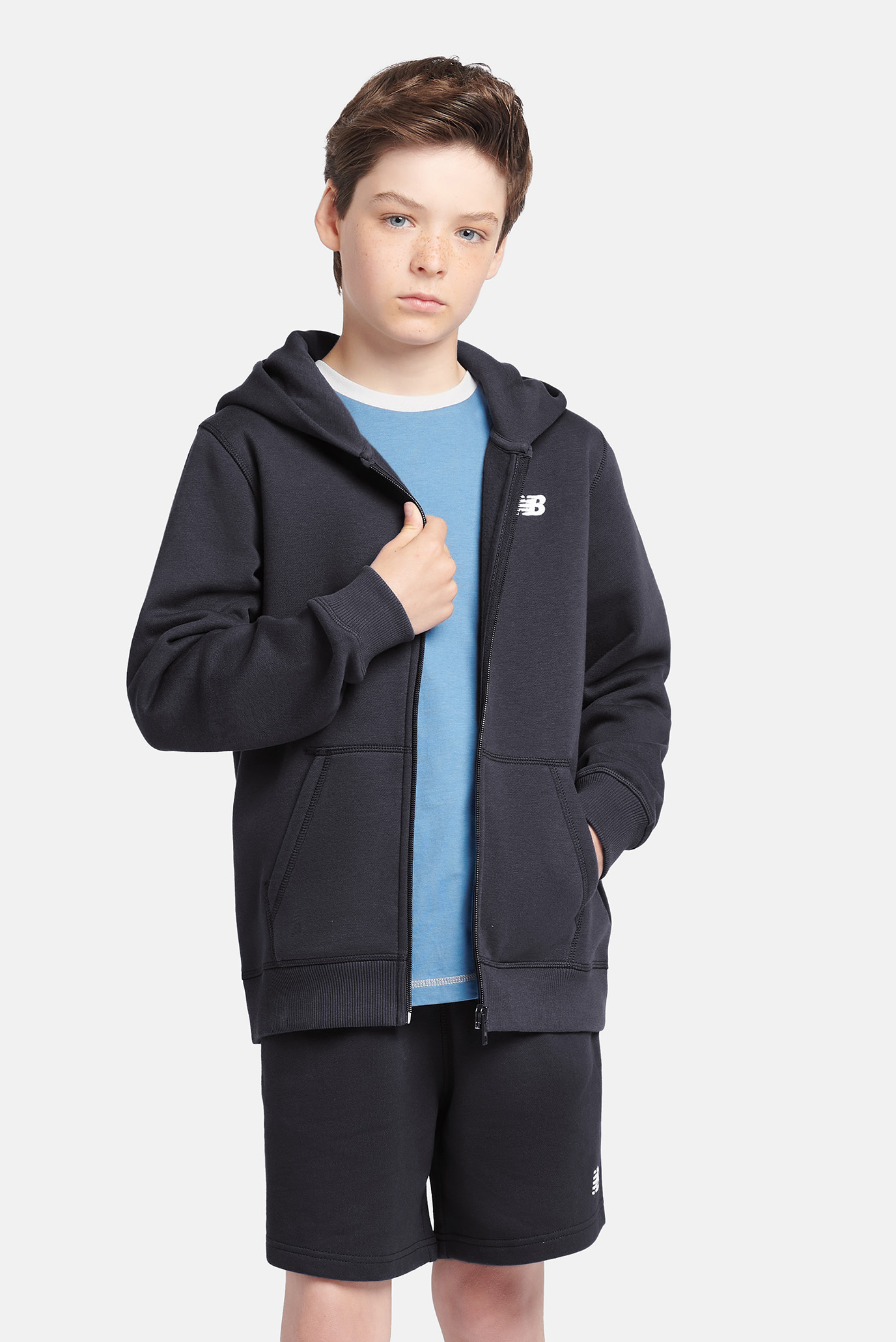 Детское черное худи Small Logo Стальной 9-10Y New Balance LAKB0004BK Детское черное худи Small Logo Стальной 9-10Y New Balance LAKB0004BK