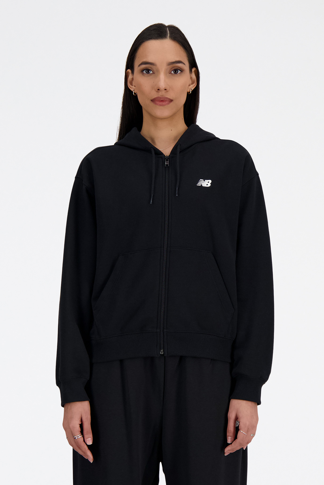 Женское черное худи NB Small Logo Черный XL New Balance WJ41501BK Женское черное худи NB Small Logo Черный XL New Balance WJ41501BK