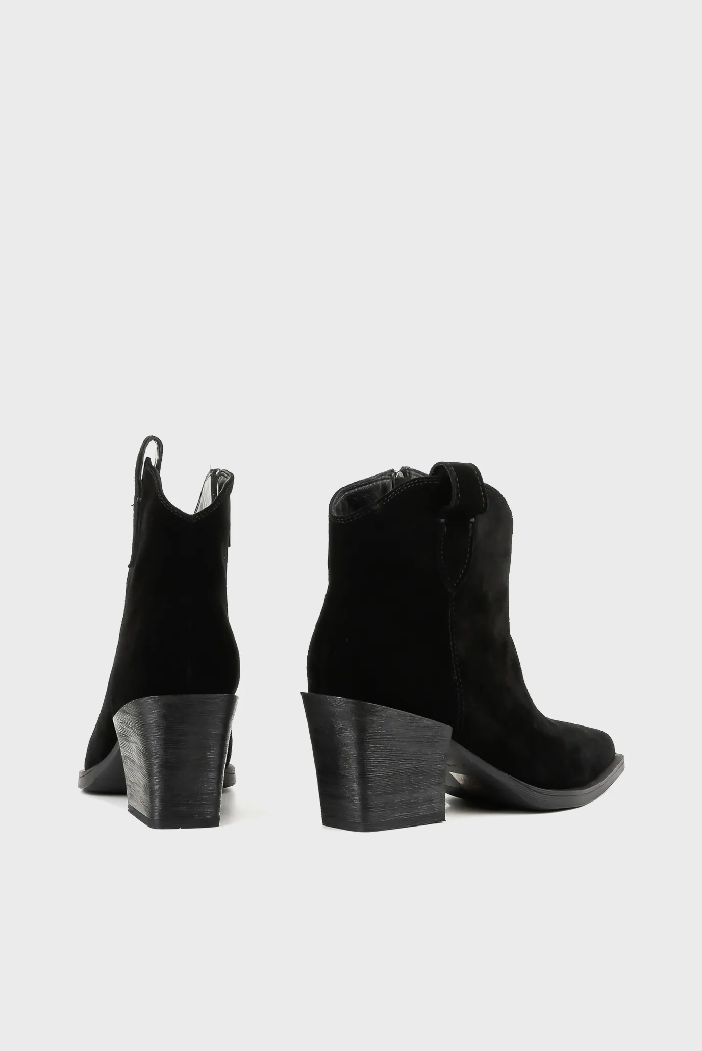 Женские черные замшевые ботильоны 4