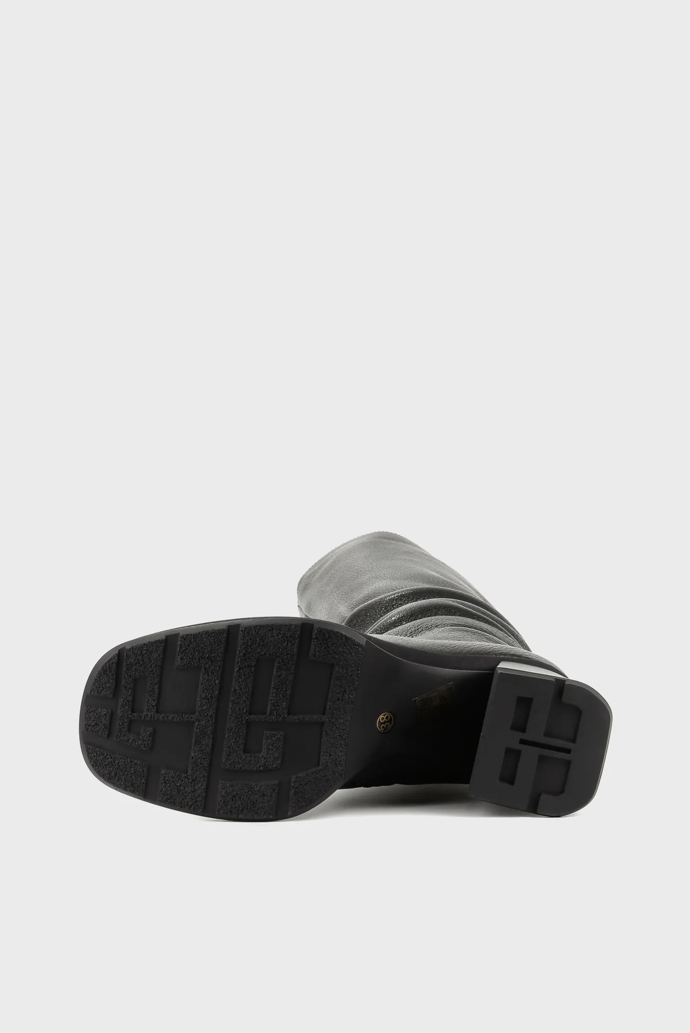 Женские чёрные кожаные сапоги 5