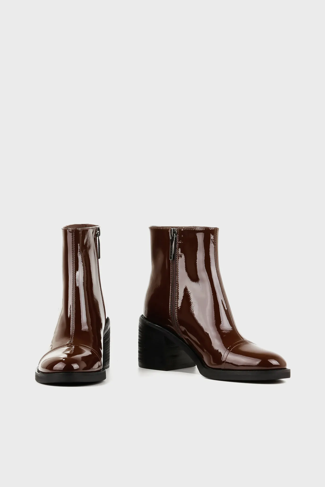 Женские коричневые лаковые ботильоны 3