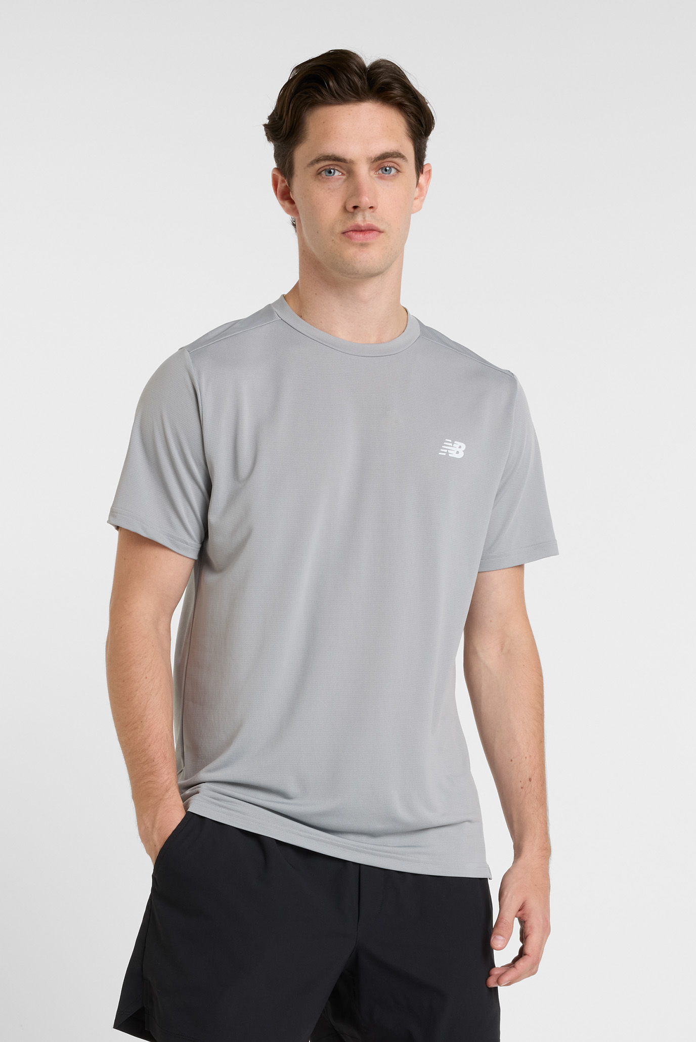 Мужская серая футболка Sleeve Серый XXL New Balance MT51801YST Мужская серая футболка Sleeve Серый XXL New Balance MT51801YST