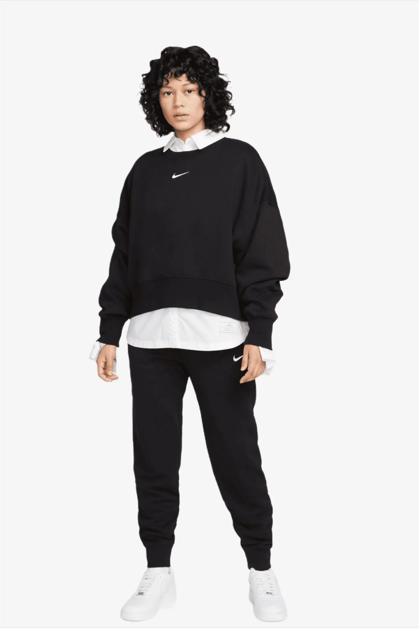 Жіноча чорна толстовка 1