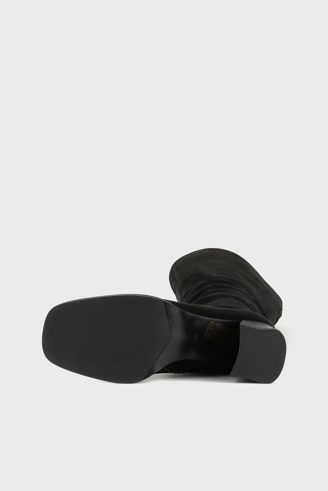 Женские чёрные замшевые сапоги 5