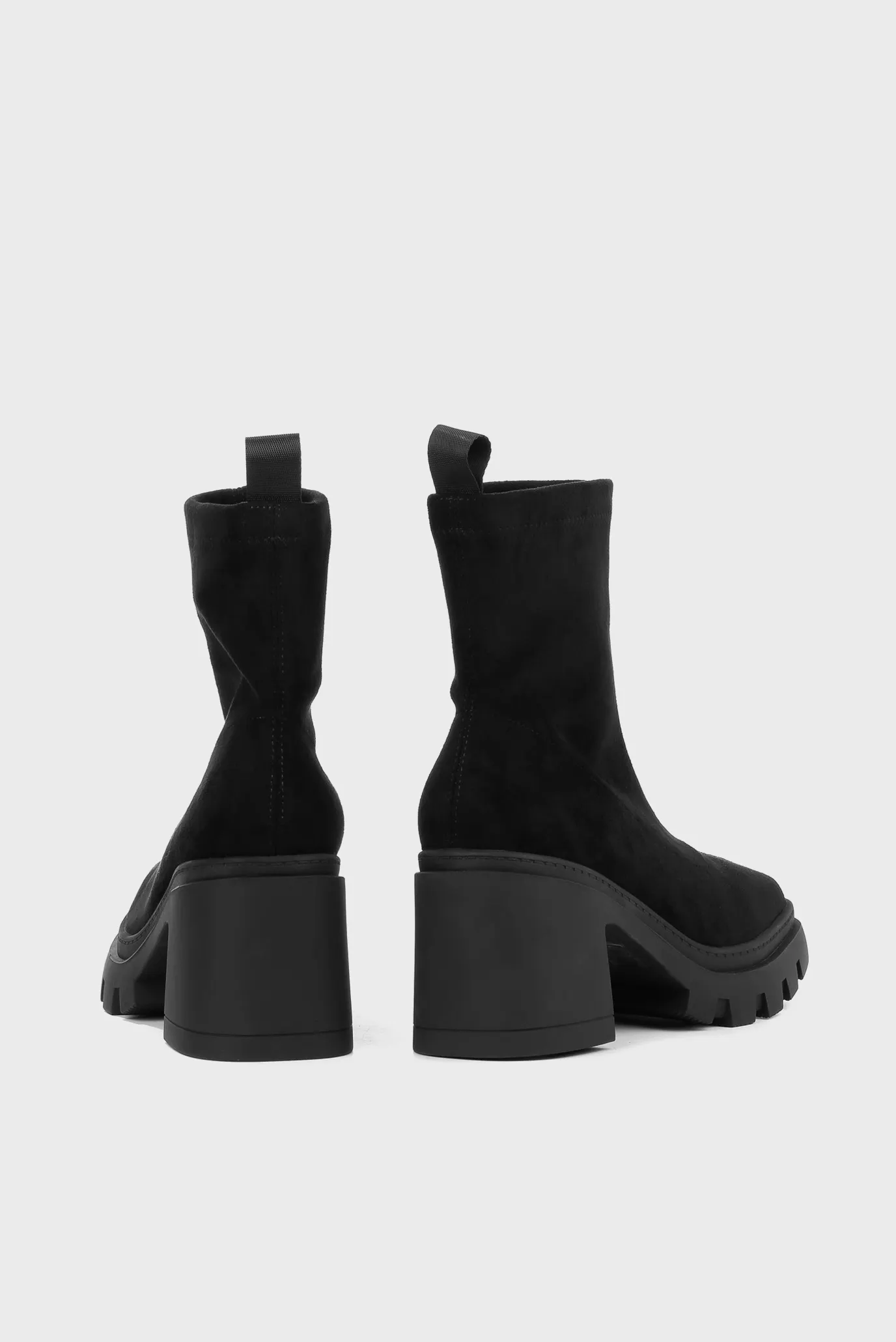 Женские черные замшевые ботильоны 4