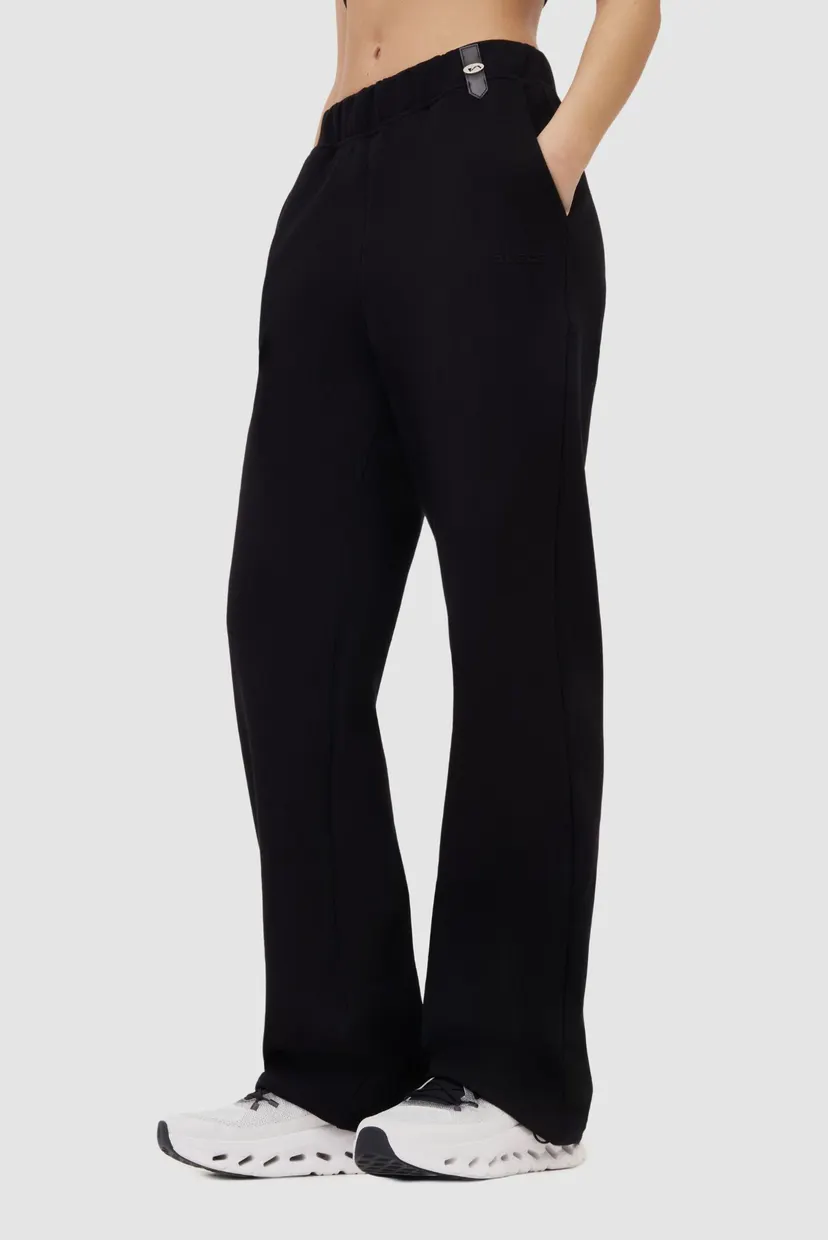 Женский чёрный спортивный костюм tracksuit 7