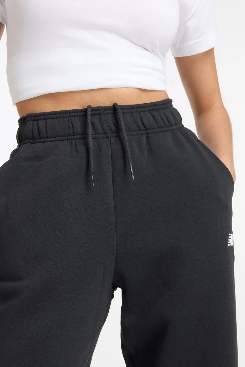 Женские черные  спортивные брюки Essentials Fleece 5
