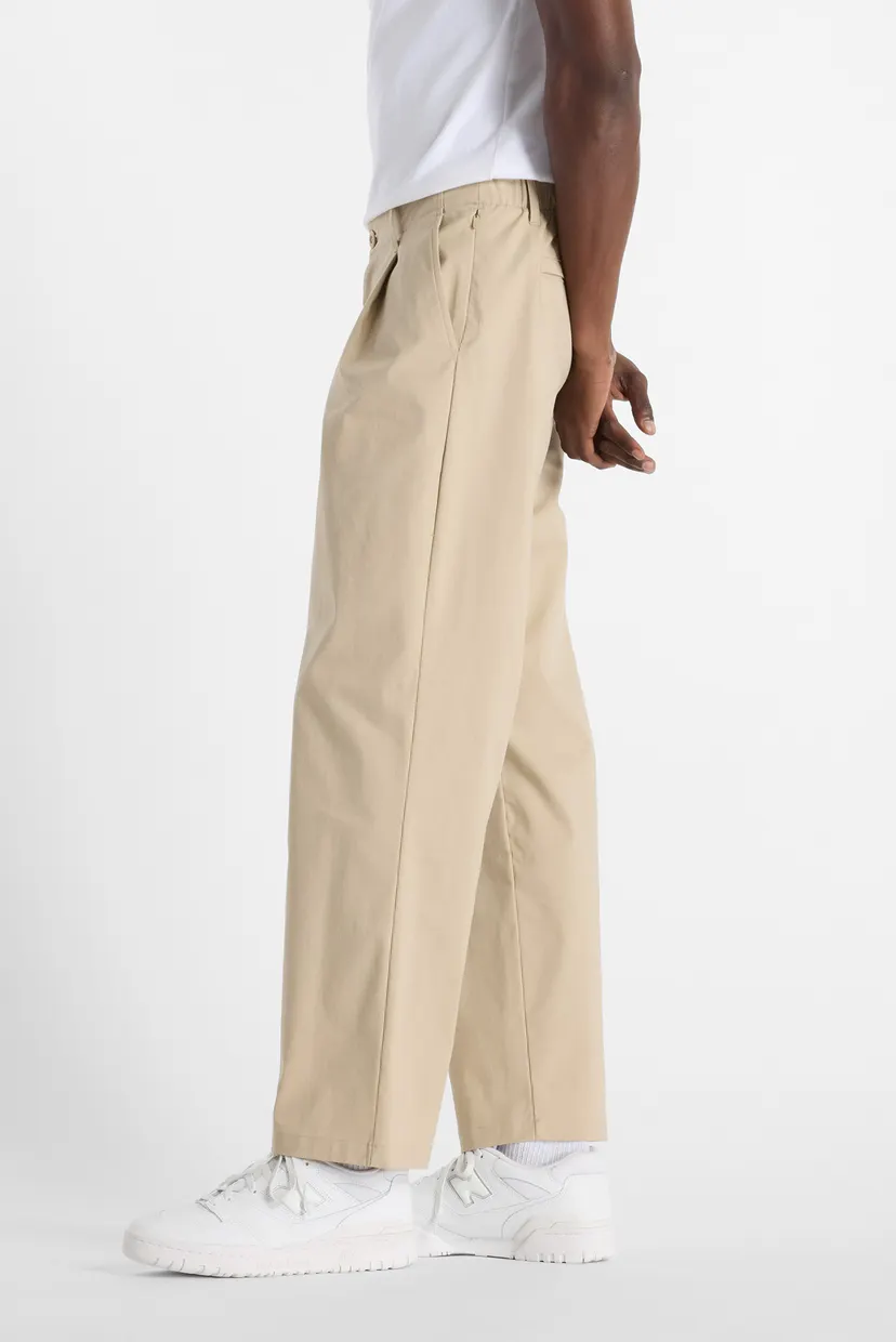 Чоловічі бежеві штани Athletics Relaxed Trouser 3