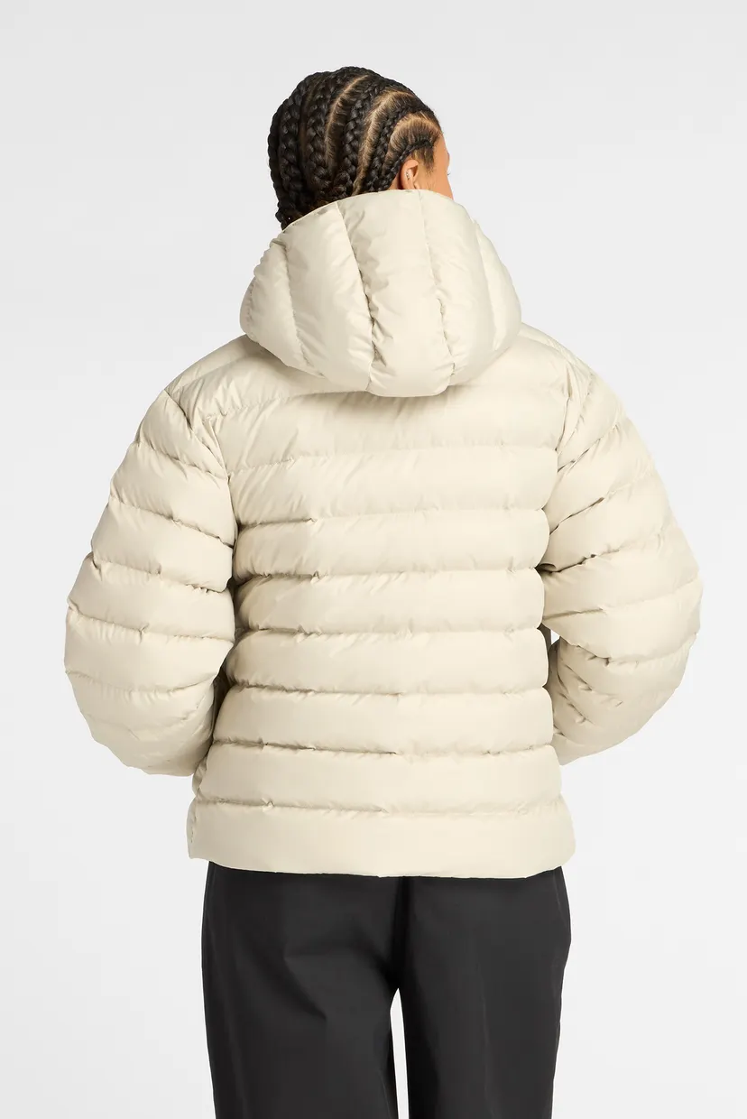 Женская бежевая куртка Sport Essentials Hooded Puffer 4