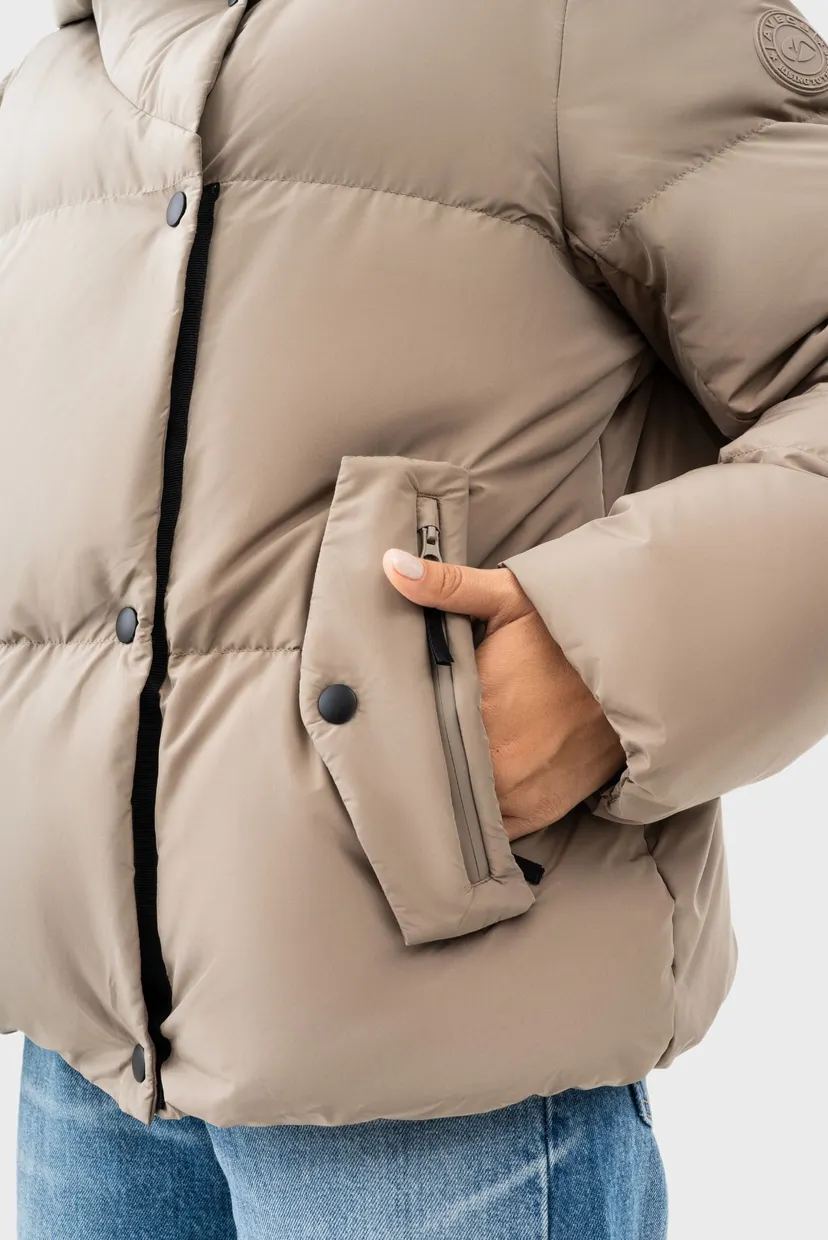 Жіноча бежева куртка Jacket 10