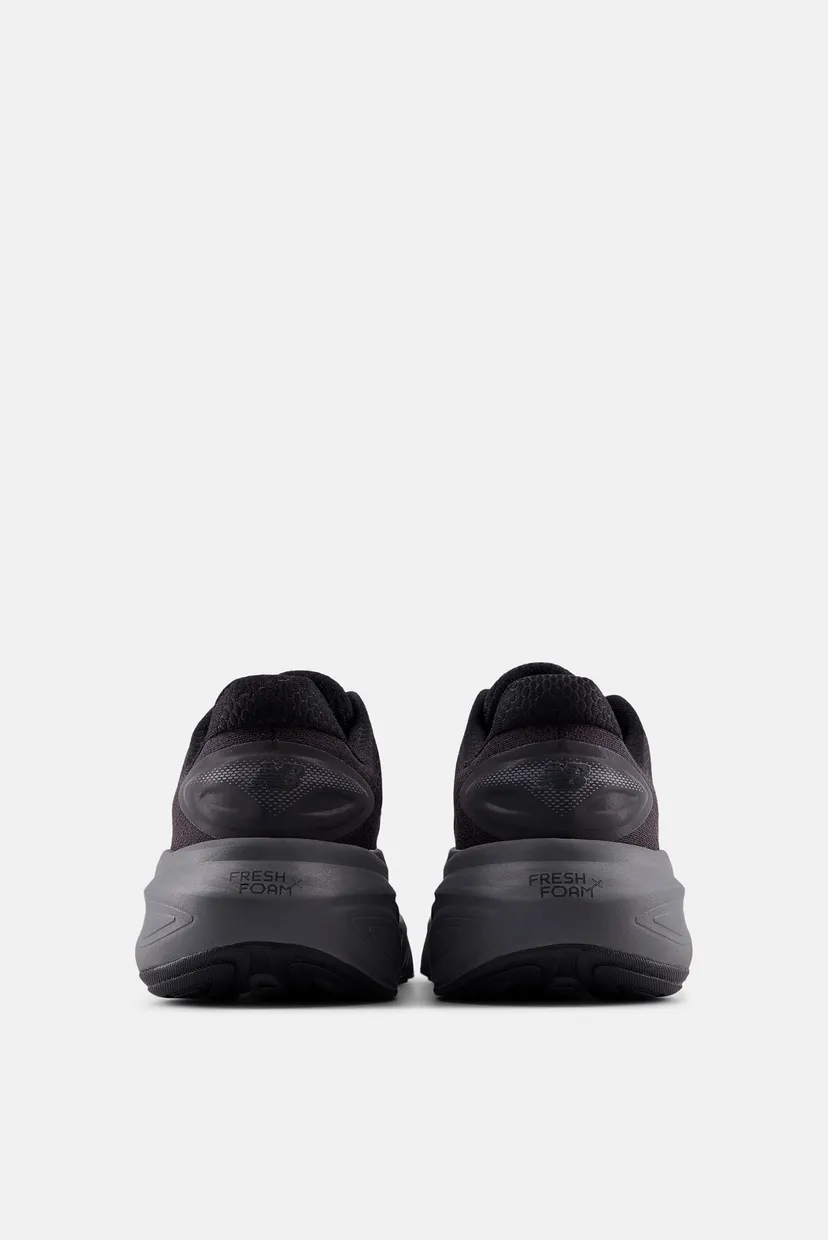 Мужские черные кроссовки Fresh Foam X More V6 4