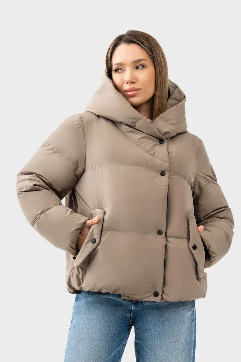 Жіноча бежева куртка Jacket 3