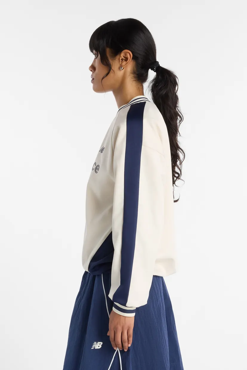 Жіночий бежевий реглан Satin Woven Pullover 3
