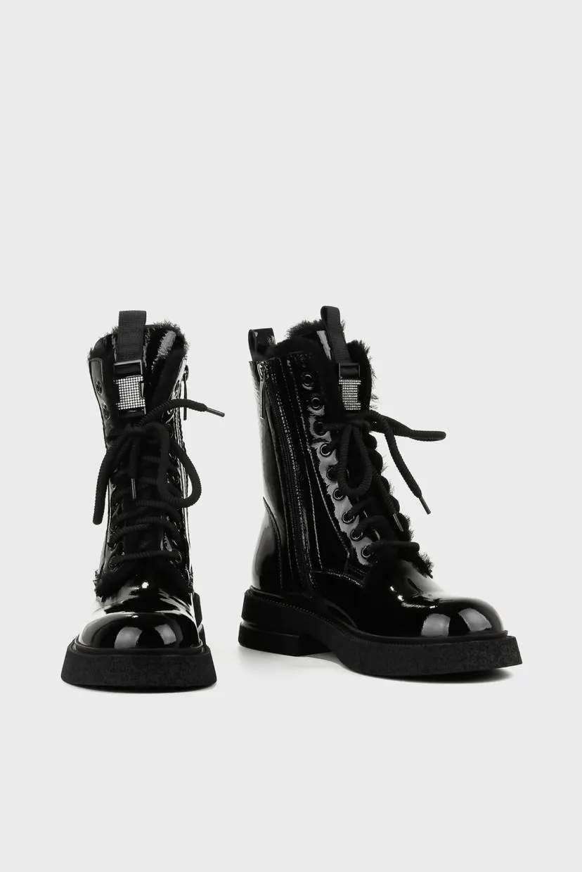 Жіночі чорні лакові черевики LeBERDES 00000017410 — MD-Fashion