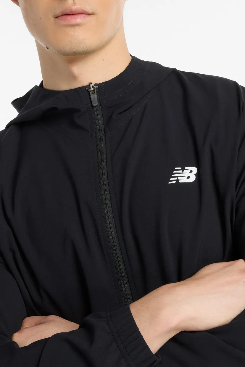 Чоловіча чорна спортивна куртка New Balance Sport 4