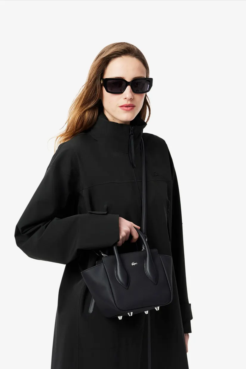 Жіноча чорна сумка Lacoste NF4959DZ000 — MD-Fashion