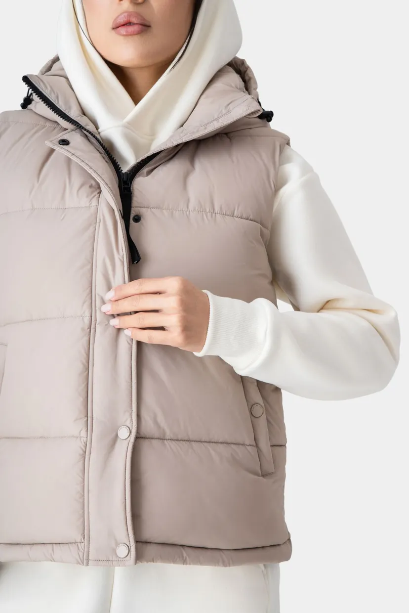 Жіночий бежевий жилет Vest 9