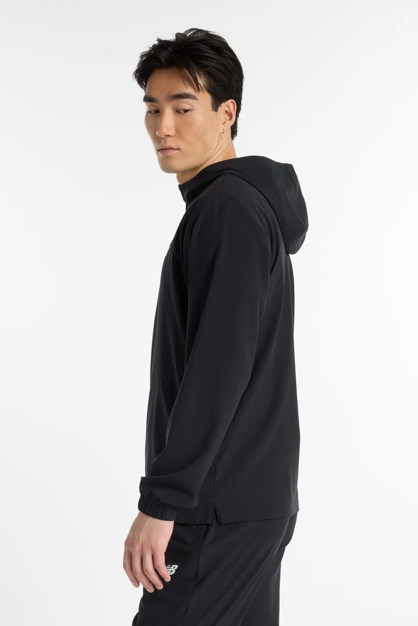 Мужская черная спортивная куртка New Balance Sport 3