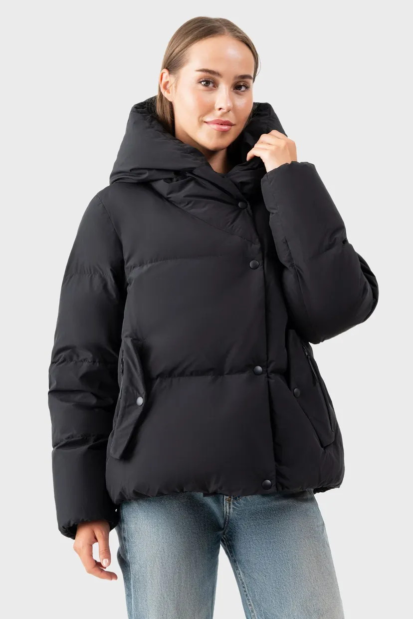 Жіноча чорна куртка Jacket 4