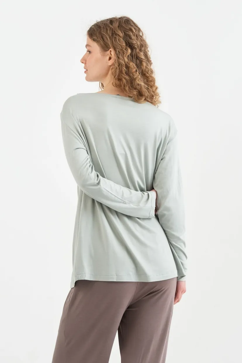 Оливковая женская футботка long sleeve Baily cagla yesili 3