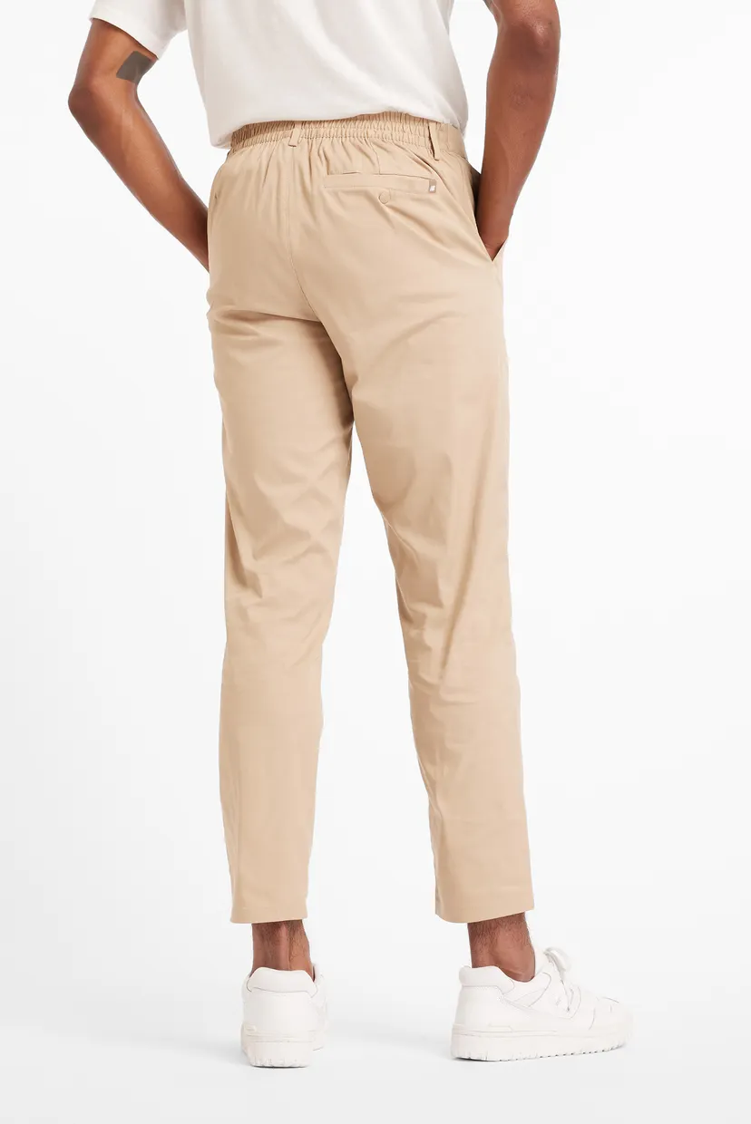 Чоловічі бежеві брюки Athl. Standard Tapered Pant 30