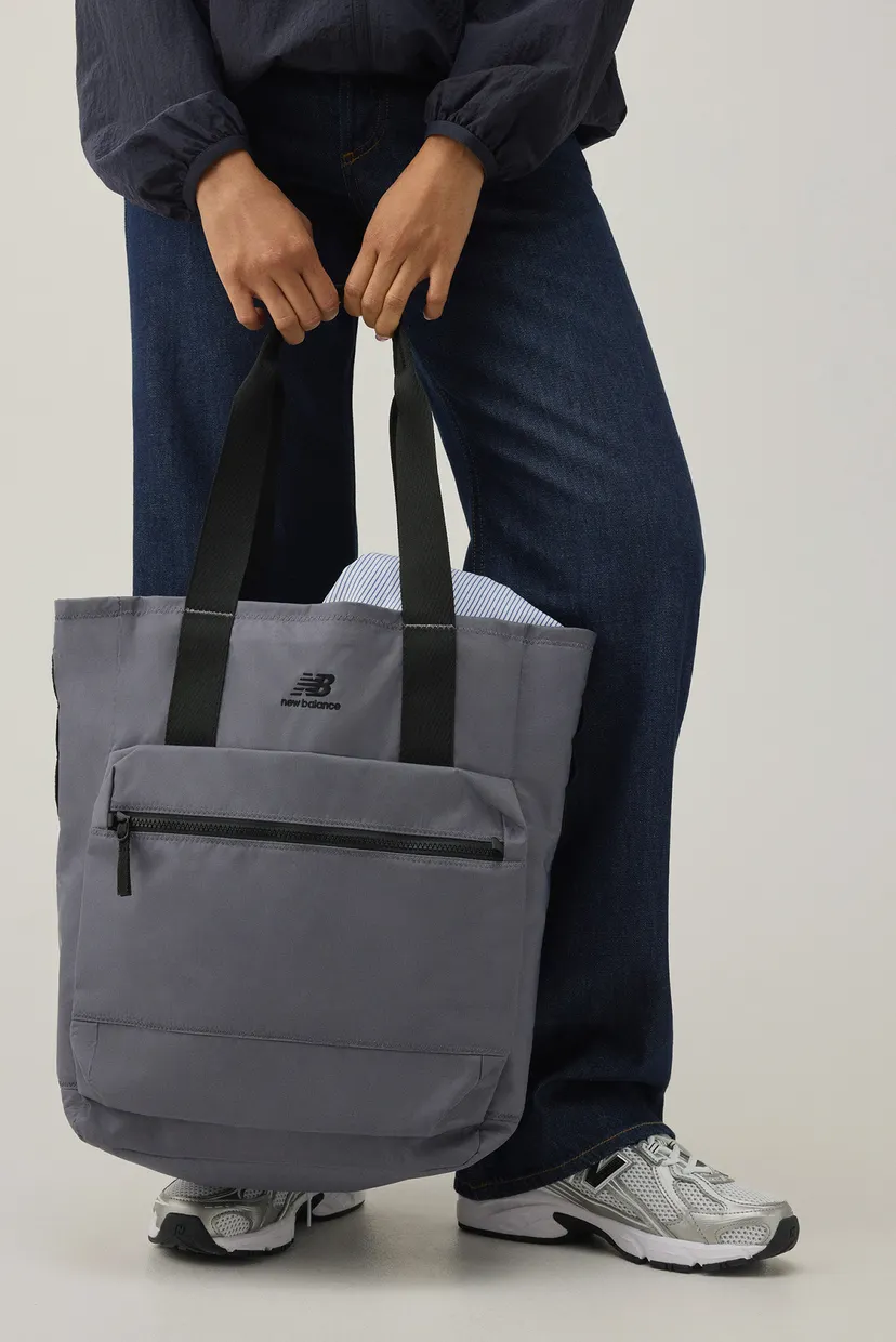 Сіра сумка NB Go Tote 4