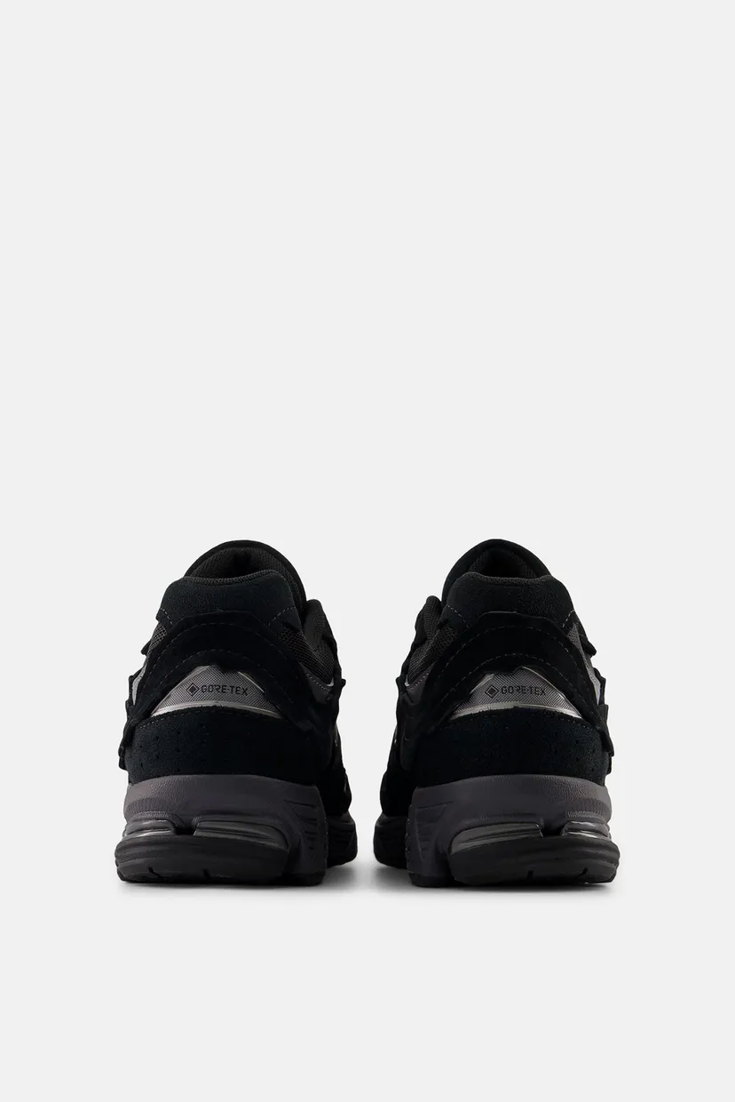 Черные кроссовки 2002R GORE-TEX® 4