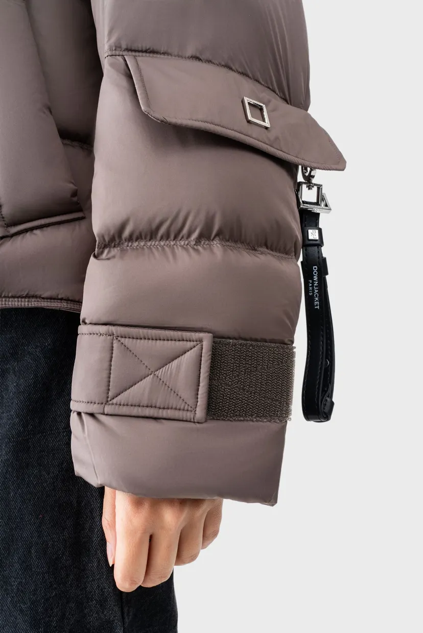 Жіноча бежева куртка Jacket 6