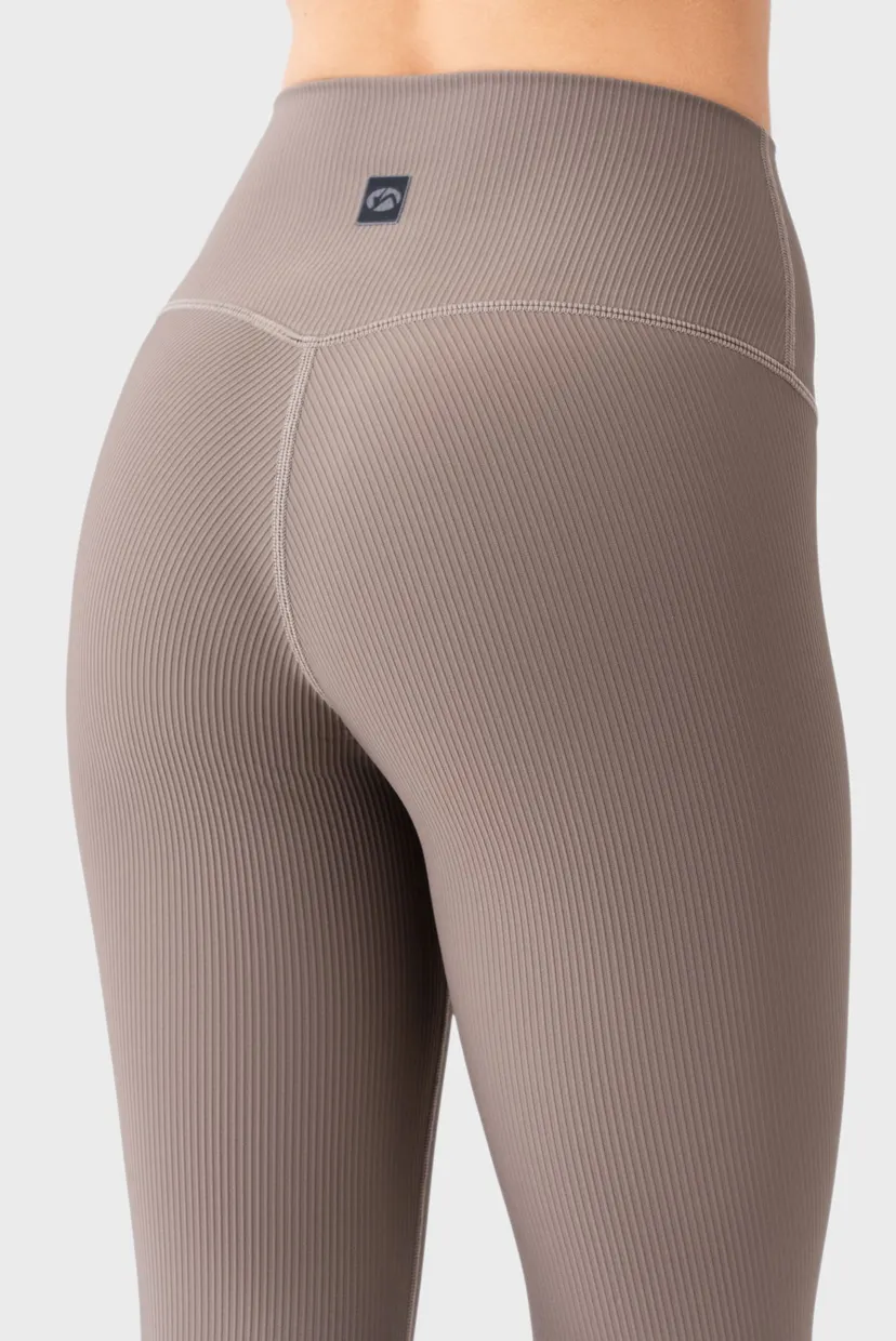 Женские бежевые леггинсы Leggings 9