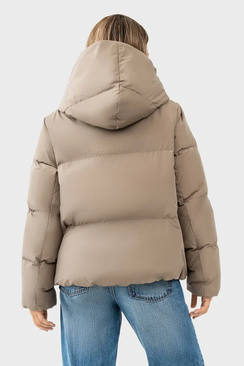 Жіноча бежева куртка Jacket 8