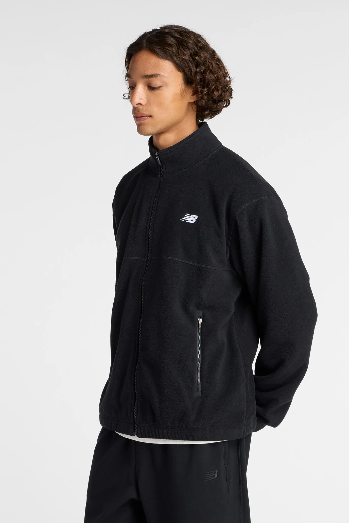 Мужская черная куртка Polar Fleece Jacket New Balance MJ53507BK