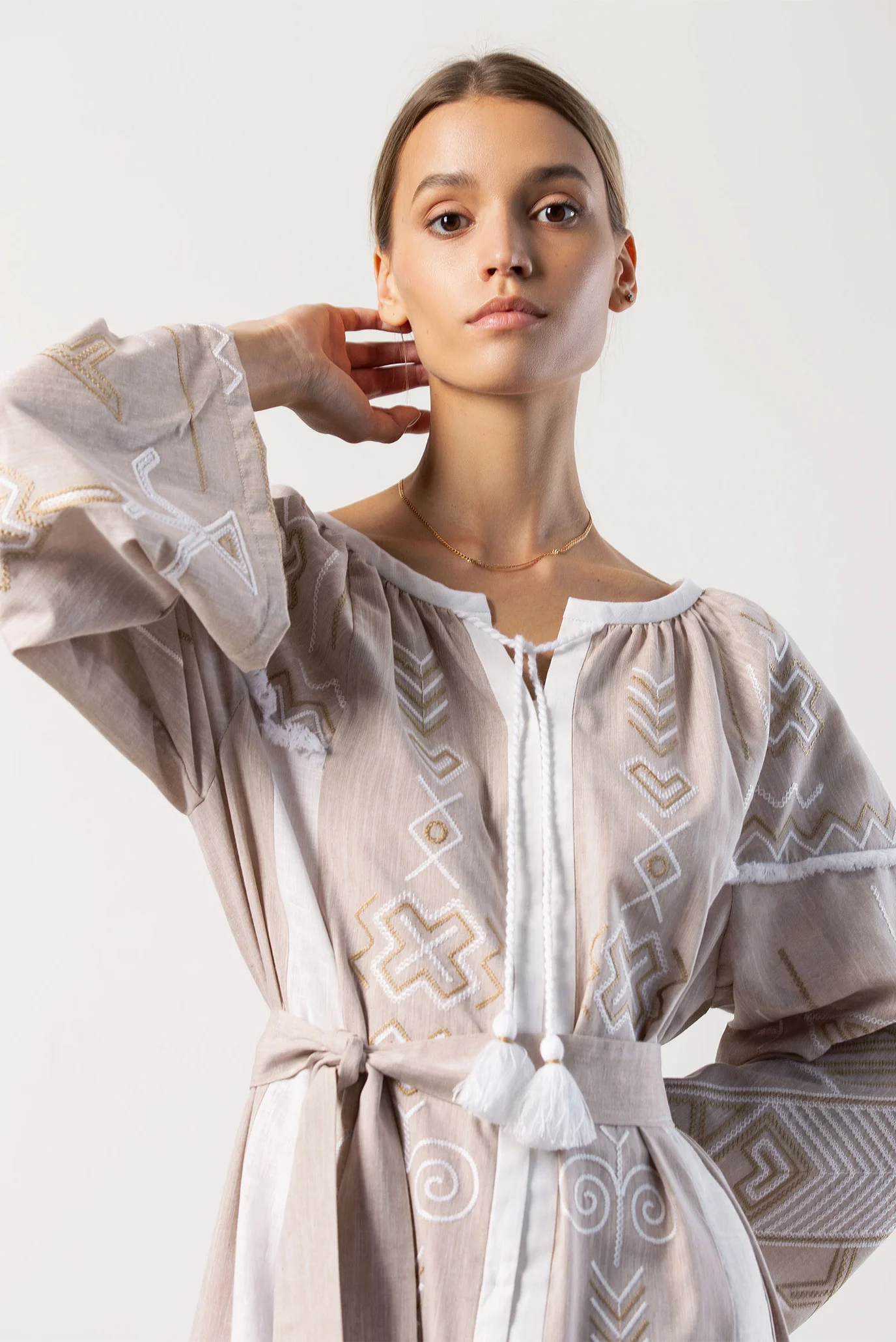 Жіноча бежева вишита сукня Zozulya Etnodim ZOZULYA — MD-Fashion